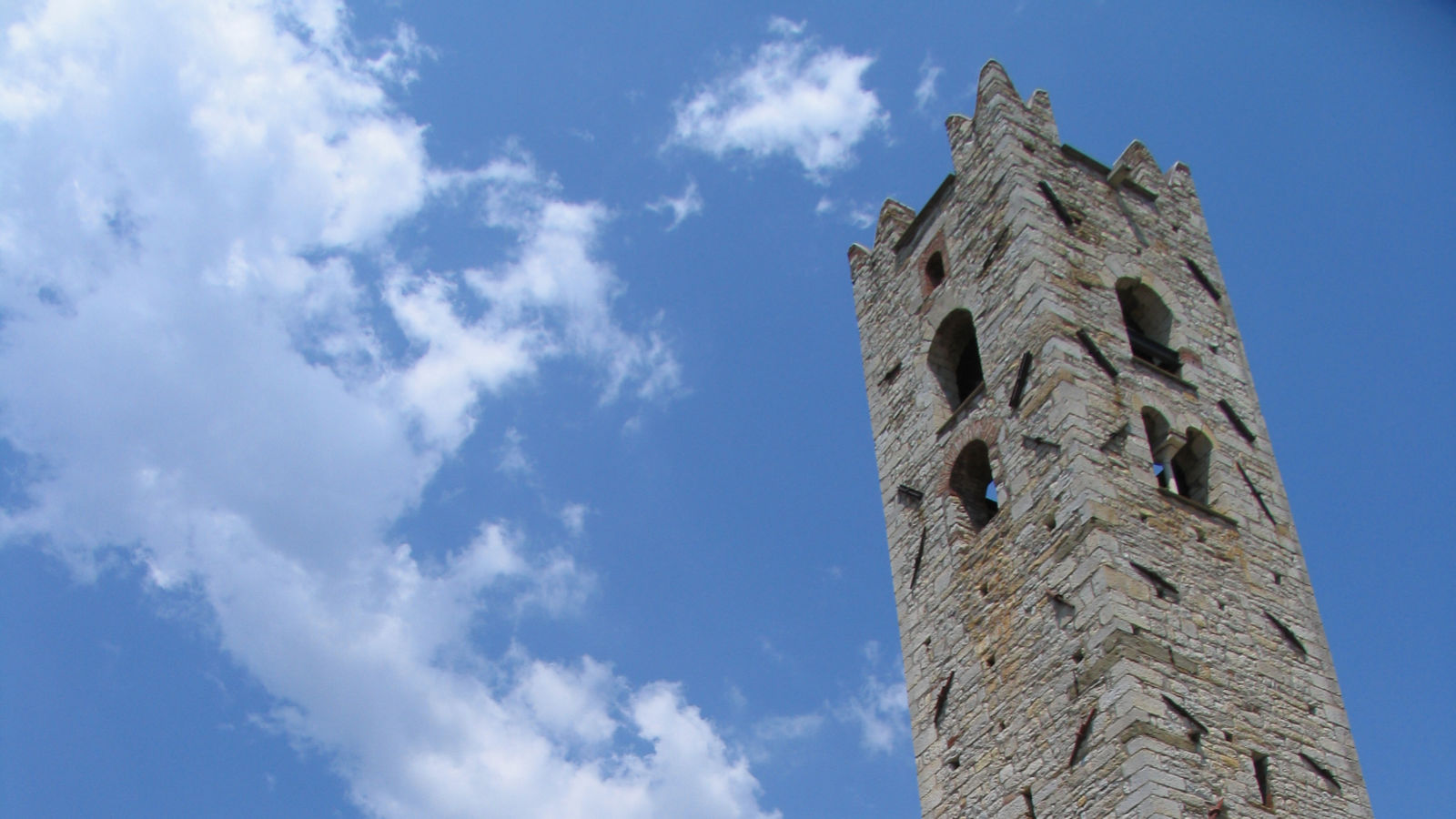 Campanile della chiesa di Pieve a Elici